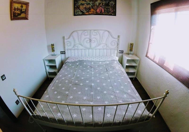 Bonito Chalet Con Piscina Cerca Del Mar