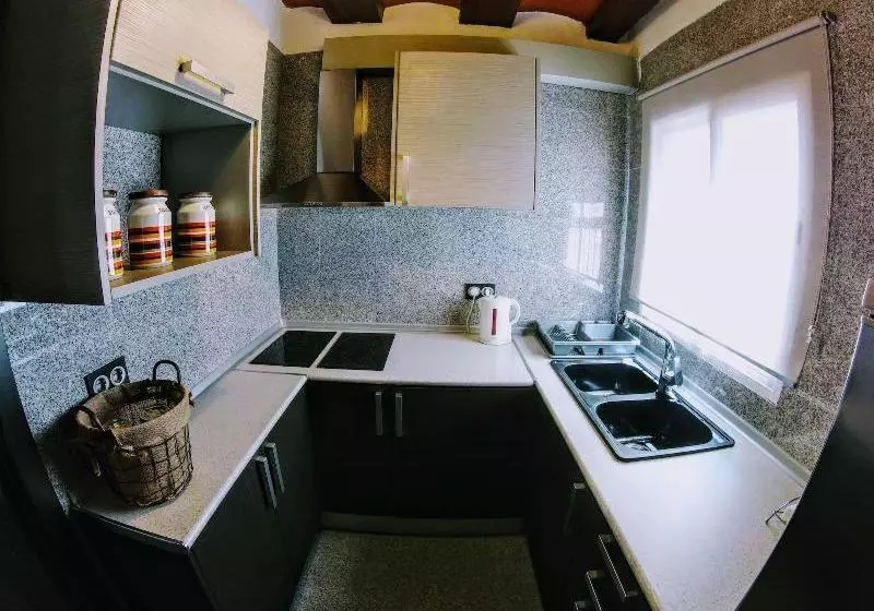 Bonito Chalet Con Piscina Cerca Del Mar