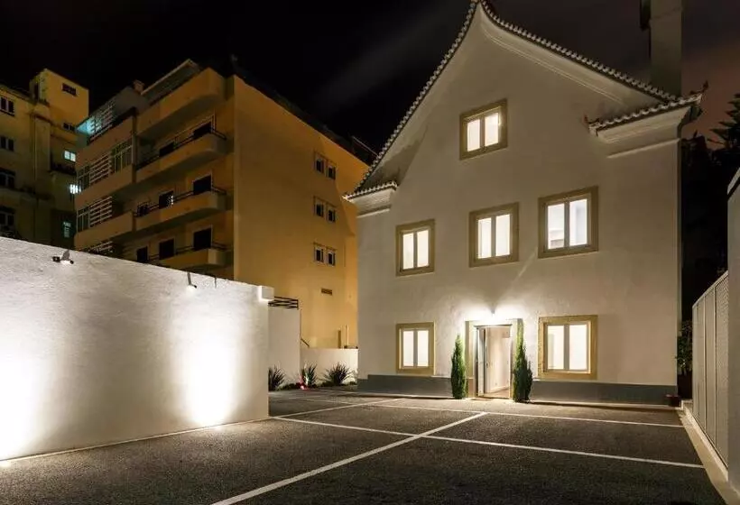 Chalet Estoril Luxury Apartments