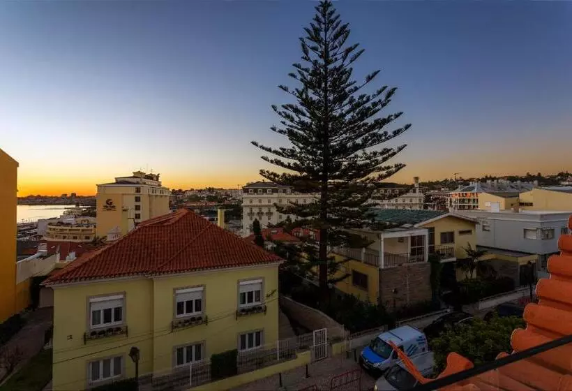 Chalet Estoril Luxury Apartments