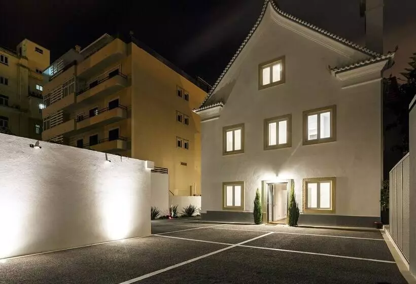 Chalet Estoril Luxury Apartments