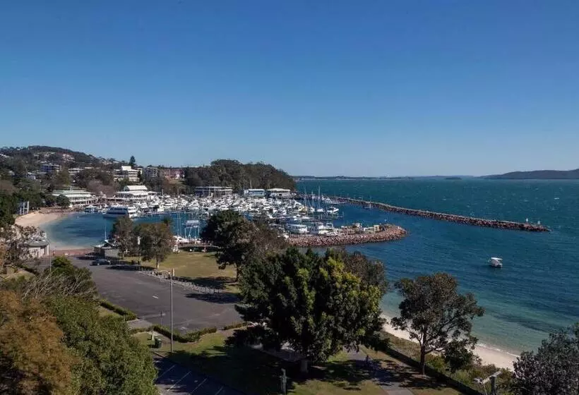 Fiddlers Green 8 Nelson Bay