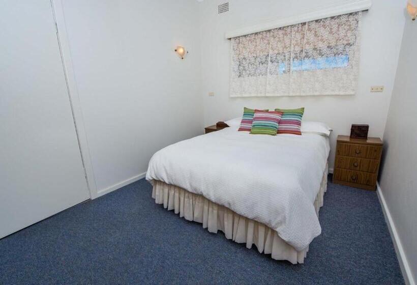 Fiddlers Green 8 Nelson Bay