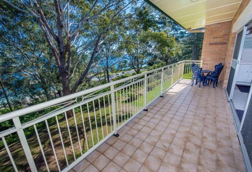 Fiddlers Green 8 Nelson Bay