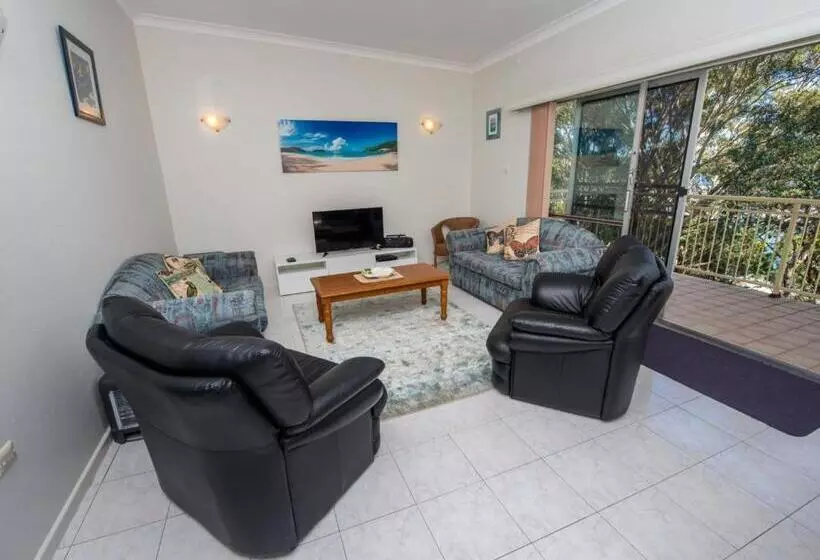 Fiddlers Green 8 Nelson Bay