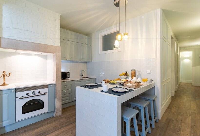 펜션 1898 Home & Suites