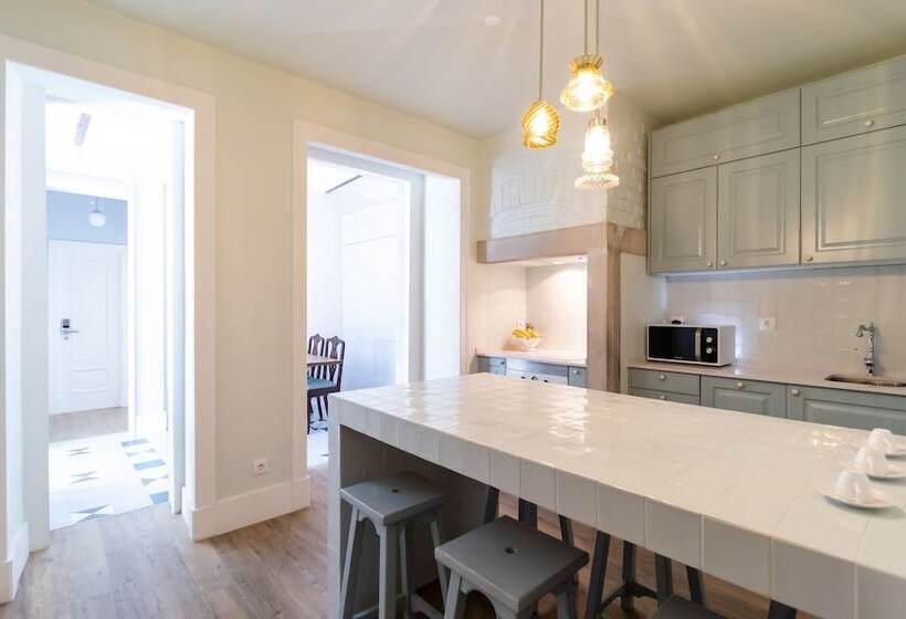 펜션 1898 Home & Suites