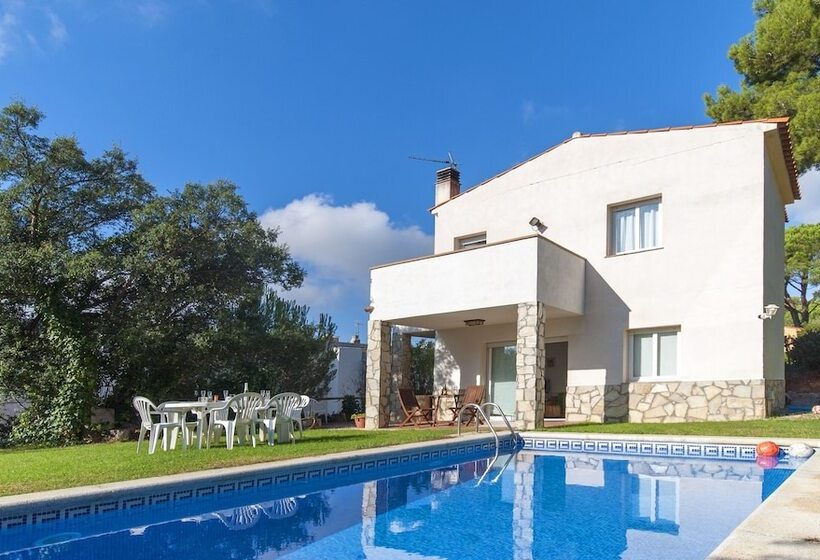 104678    Villa In Tamariu