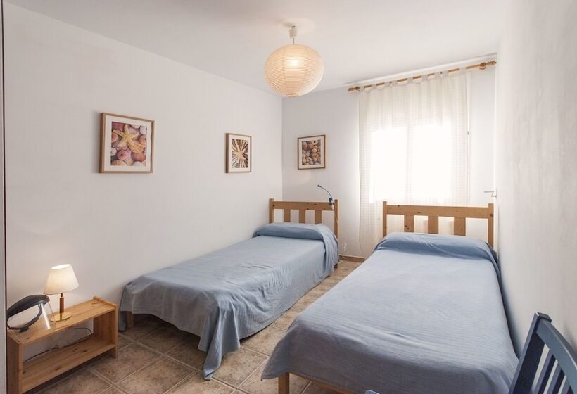 104678    Villa In Tamariu