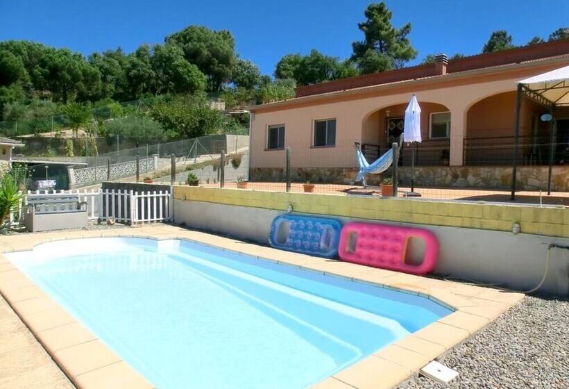 106163   Villa In Maçanet De La Selva