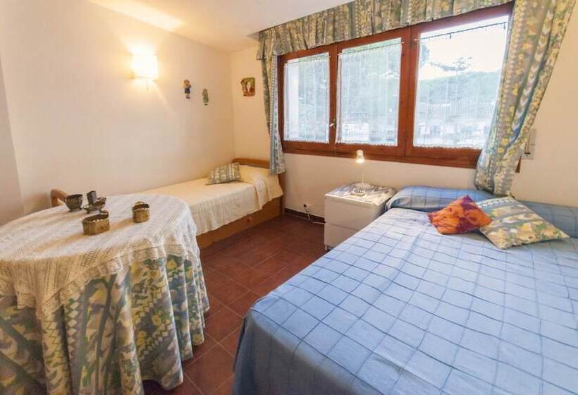 106166   House In Calella De Palafrugell