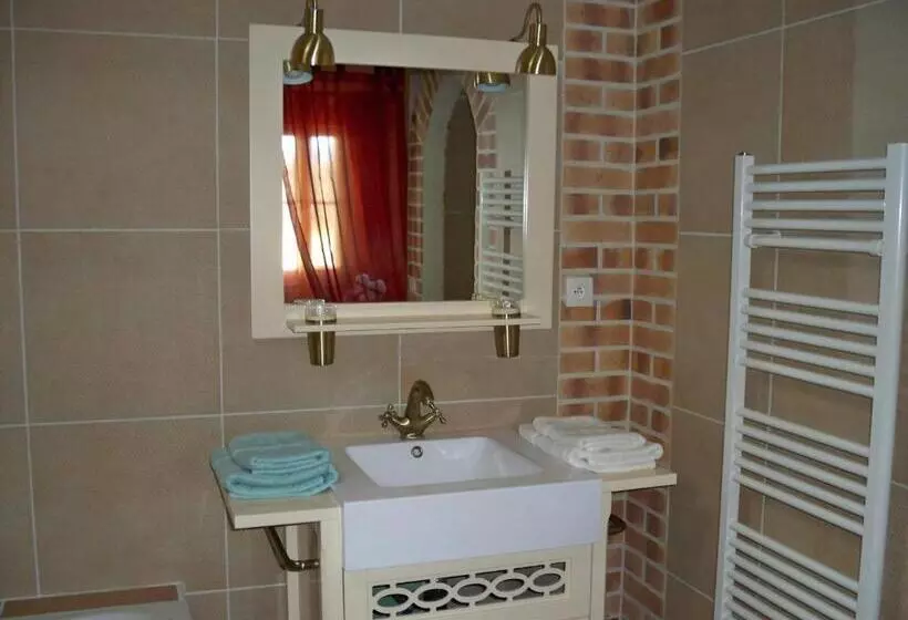 Aamiaismajoitus (B&B) Chateau Borie Neuve