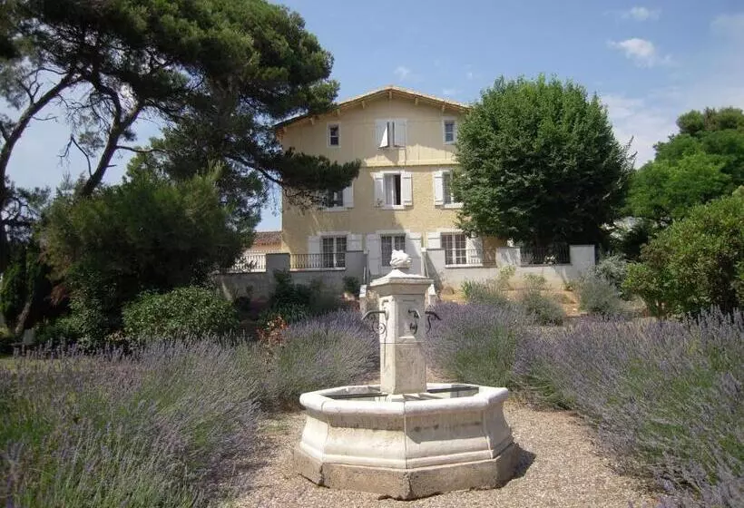 Aamiaismajoitus (B&B) Chateau Borie Neuve