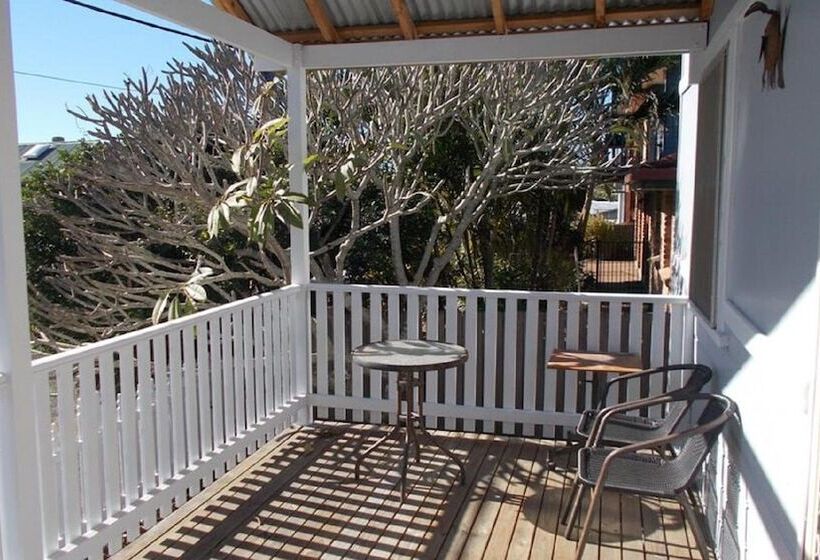 Hightide At South West Rocks