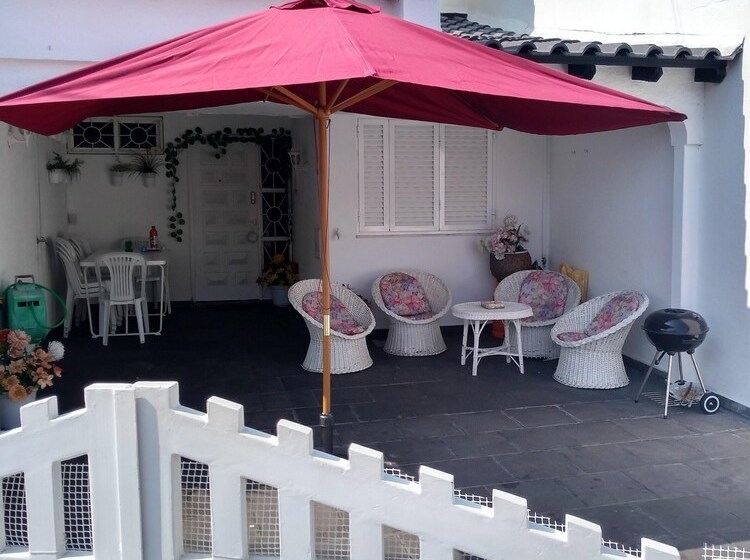House With 4 Bedrooms In Corroios, With Pool Access, Enclosed Garden And Wifi 4 Km From The Beach