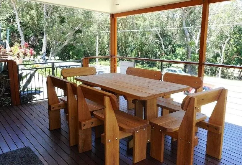 Lees By The Sea At South West Rocks