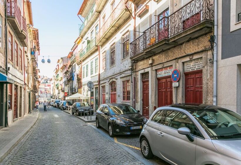 North Star Flats   Ribeira & Cellars