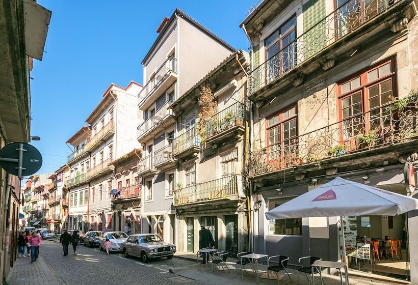 North Star Flats   Ribeira & Cellars