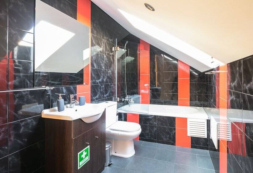 North Star Flats   Ribeira & Cellars