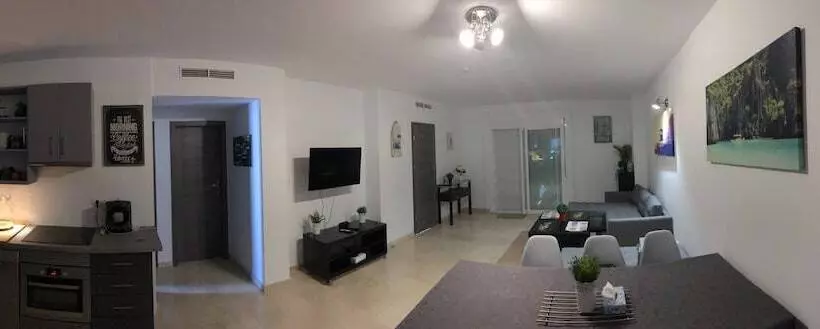 Seashape Apartment