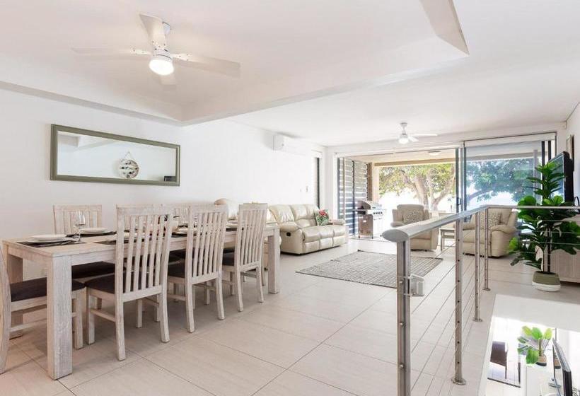 Soldiers Point Road, Kooyonga, 3, 211