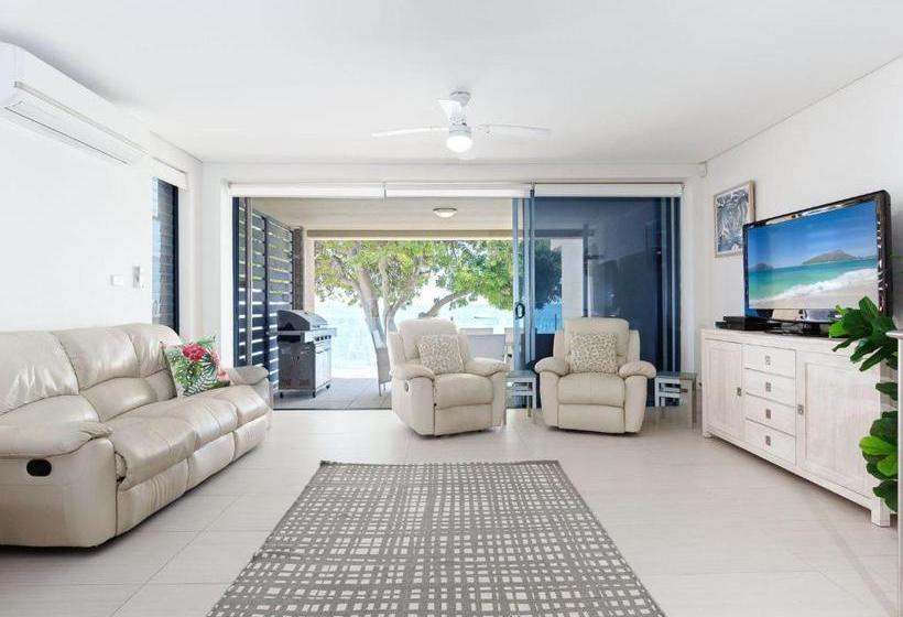 Soldiers Point Road, Kooyonga, 3, 211