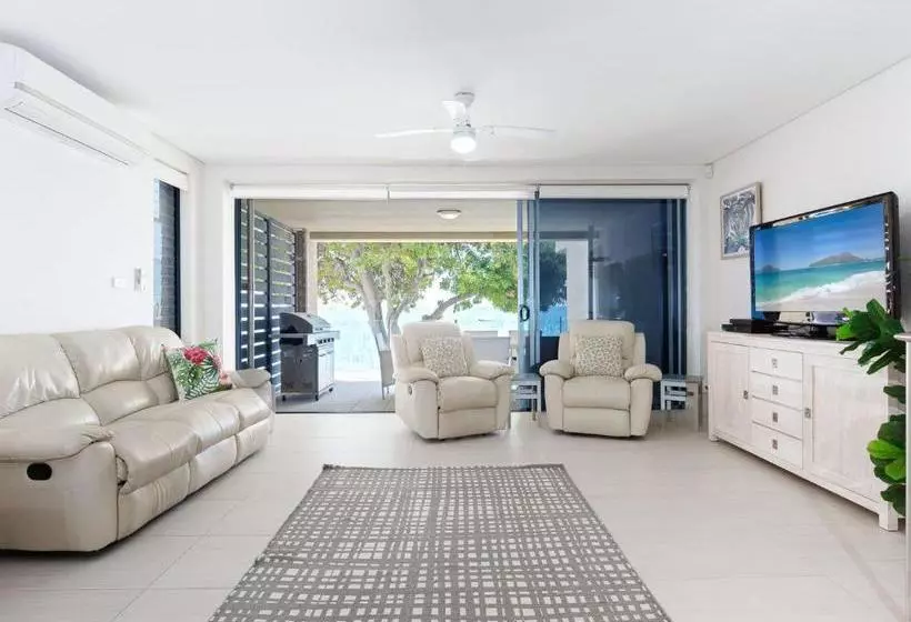 Soldiers Point Road, Kooyonga, 3, 211