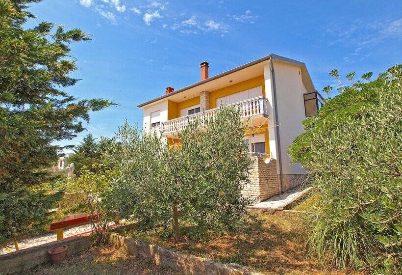 Apartments Vladislava 906