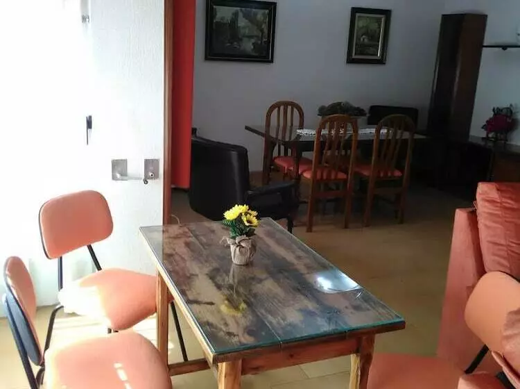 Excelente Piso A 5 Minutos Del Casco Histórico