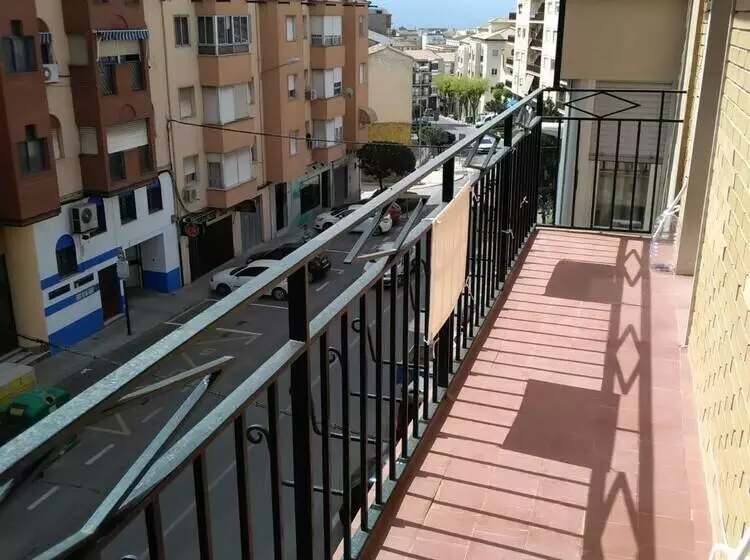 Excelente Piso A 5 Minutos Del Casco Histórico