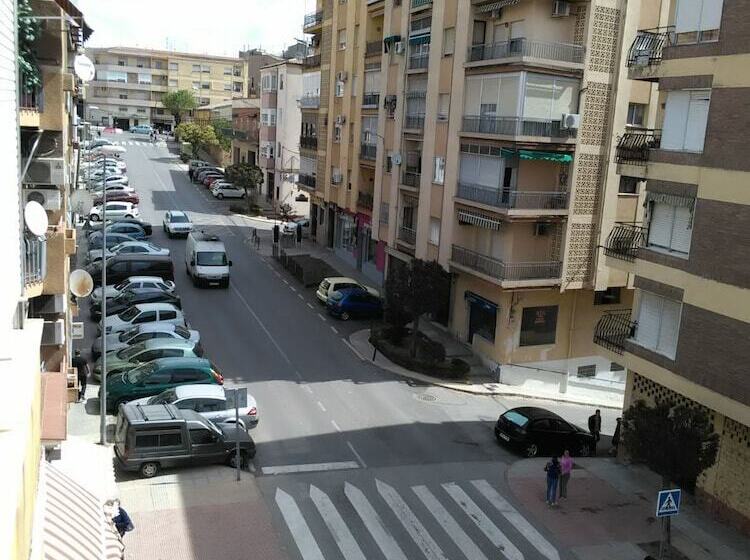 Excelente Piso A 5 Minutos Del Casco Histórico