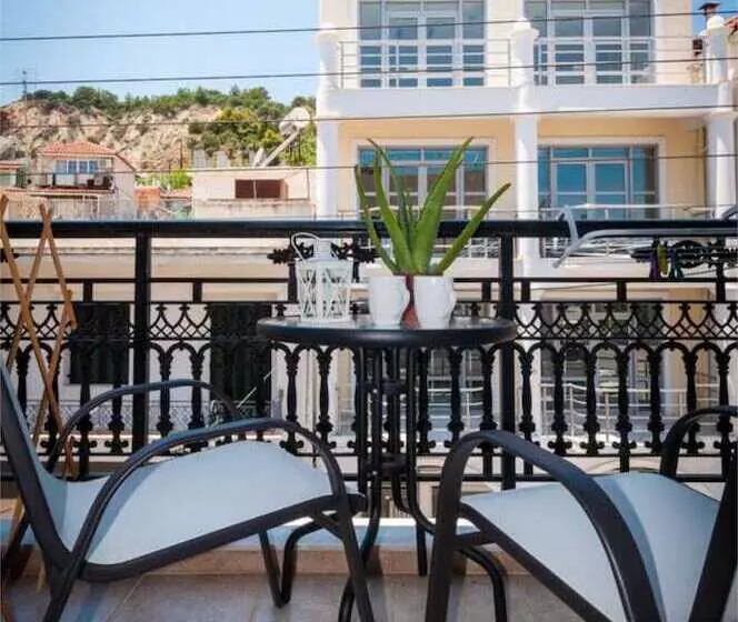 Home Away Junior Suite