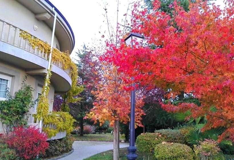 Mansion With 4 Bedrooms In Congosto, With Enclosed Garden And Wifi