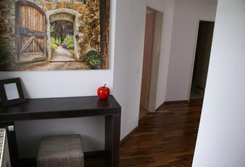 Moor Apartment