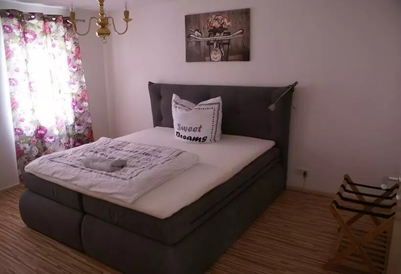 Moor Apartment