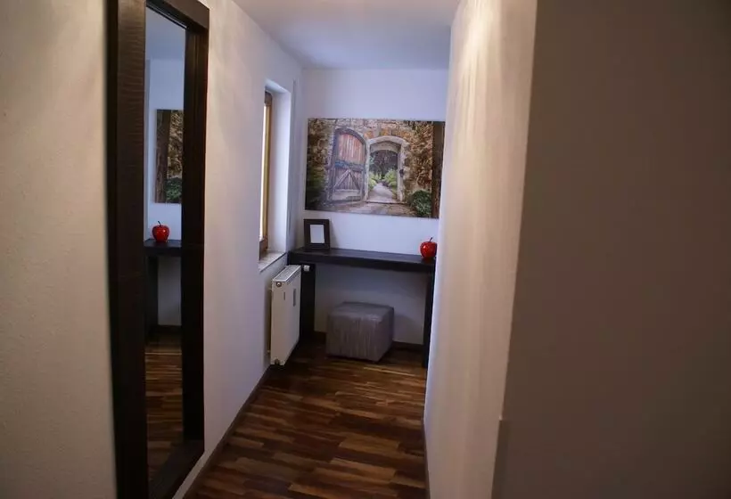 Moor Apartment
