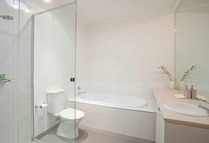 Torquay Golf Retreats   Pool, Beach, Tennis, Golf