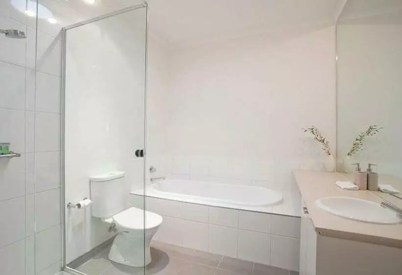 Torquay Golf Retreats   Pool, Beach, Tennis, Golf
