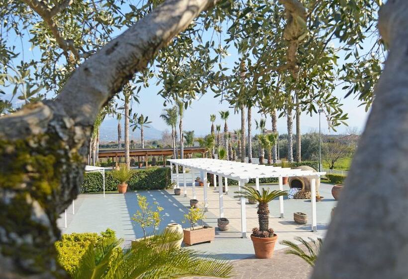 簡易ホテル & Resort Perla