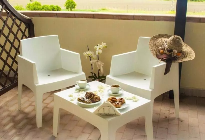 Hostelli & Resort Perla