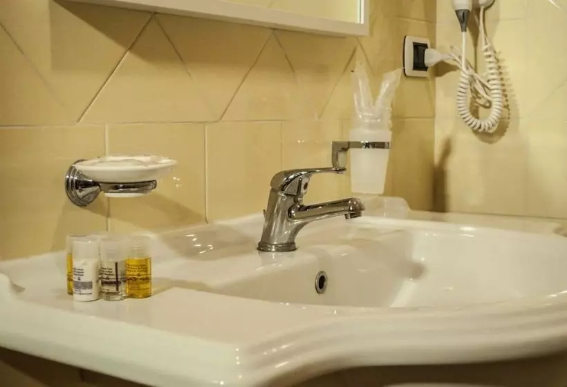 Hostelli & Resort Perla