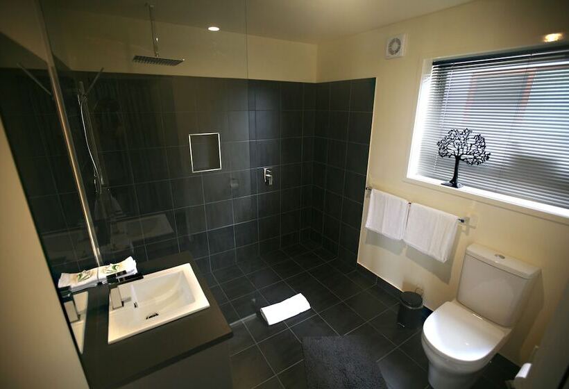 New Norfolk Holiday Apartments