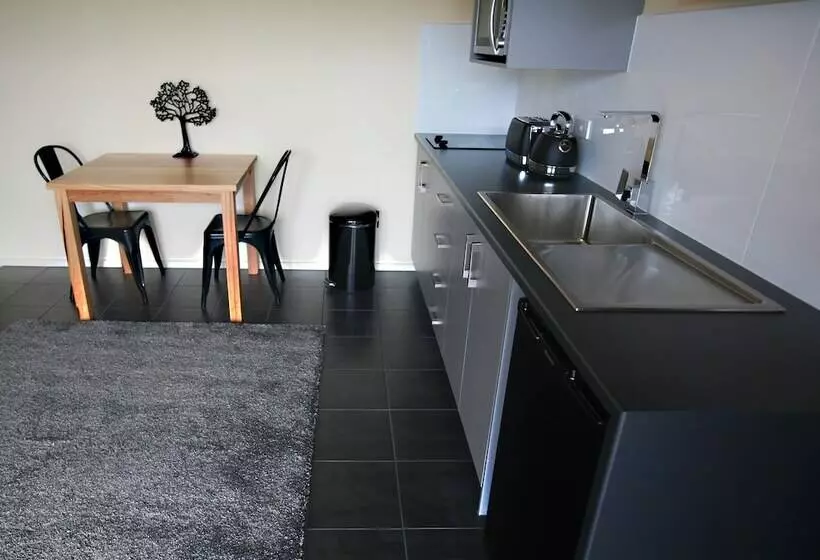 New Norfolk Holiday Apartments