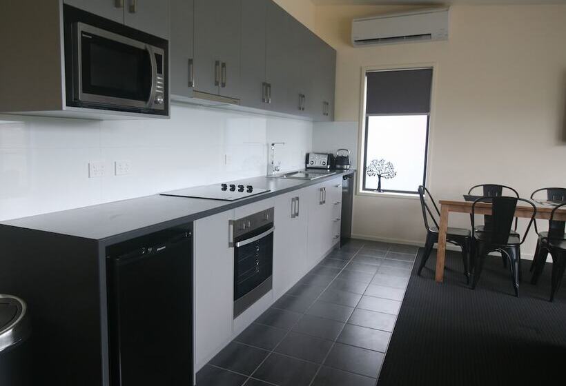 New Norfolk Holiday Apartments