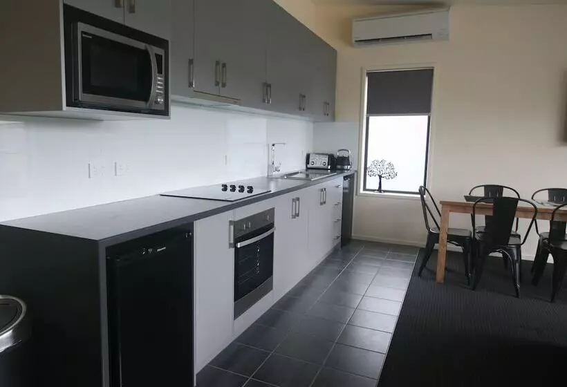 New Norfolk Holiday Apartments