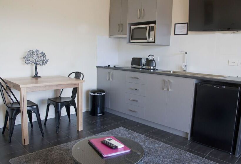 New Norfolk Holiday Apartments