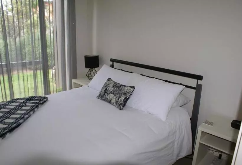 Torquay Golf Retreats   Pool, Beach, Tennis, Golf