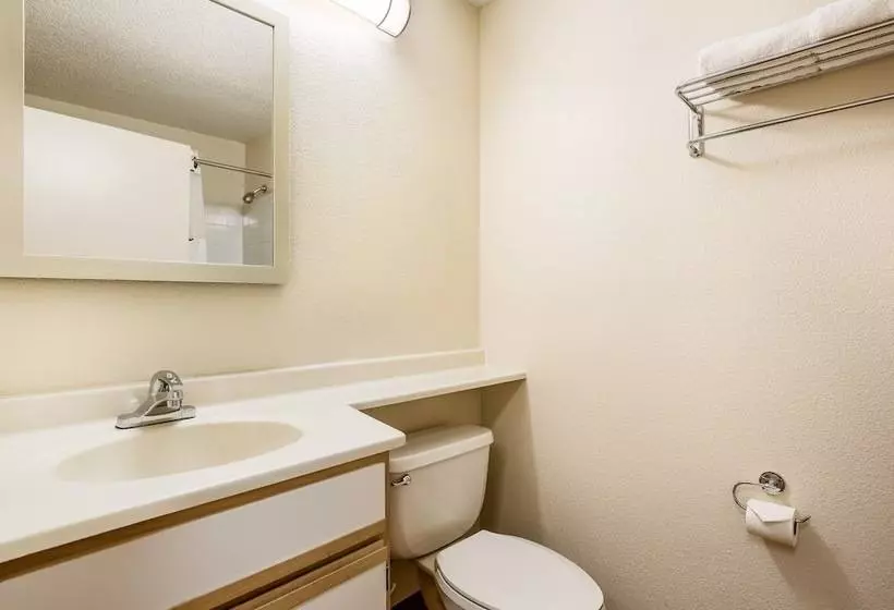 Hometowne Studios By Red Roof Salt Lake City Mid Valley