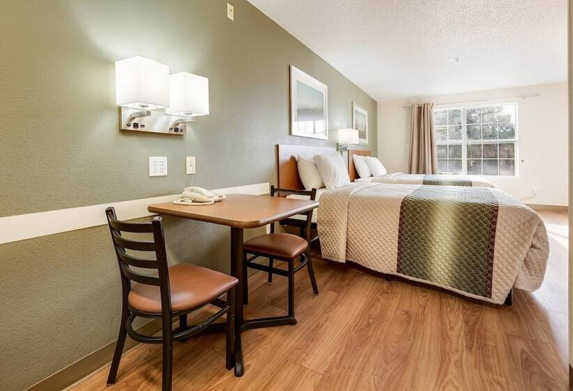 Hometowne Studios By Red Roof Salt Lake City Mid Valley