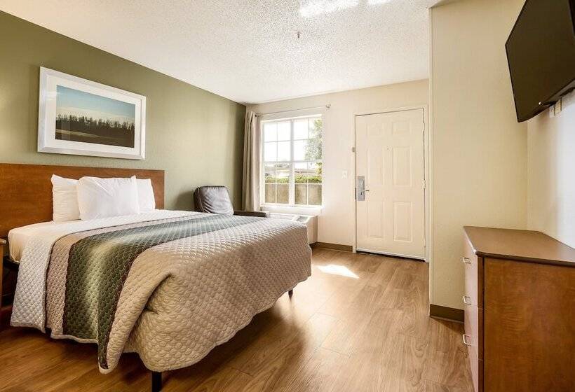 Hometowne Studios By Red Roof Salt Lake City Mid Valley